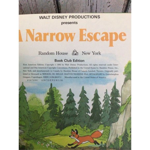 1984 Walt Disney’s Book “A Narrow Escape” Hardback Children’s Book - Picture 4 of 11